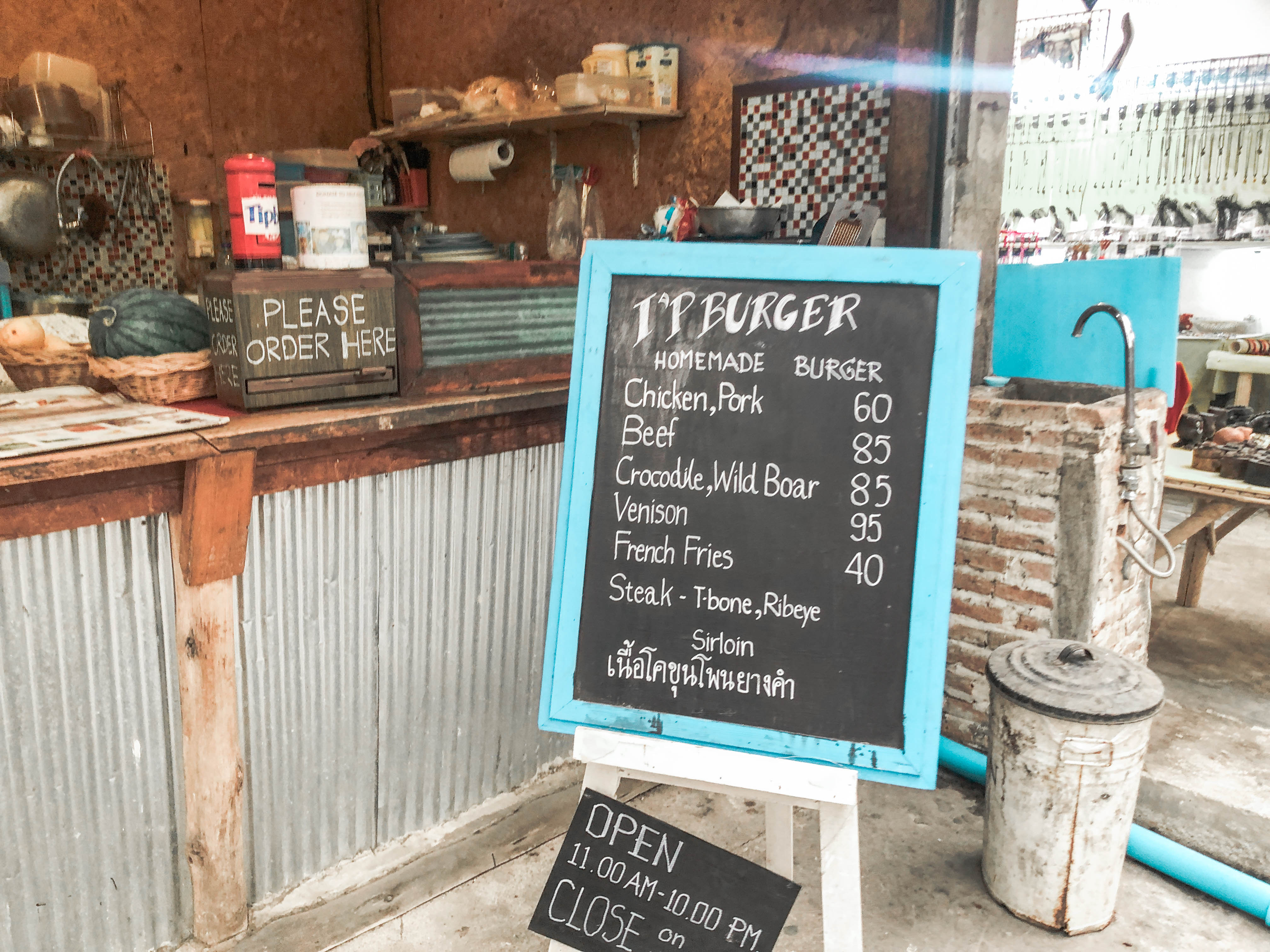 Travel Guide To Pai - IP Burger
