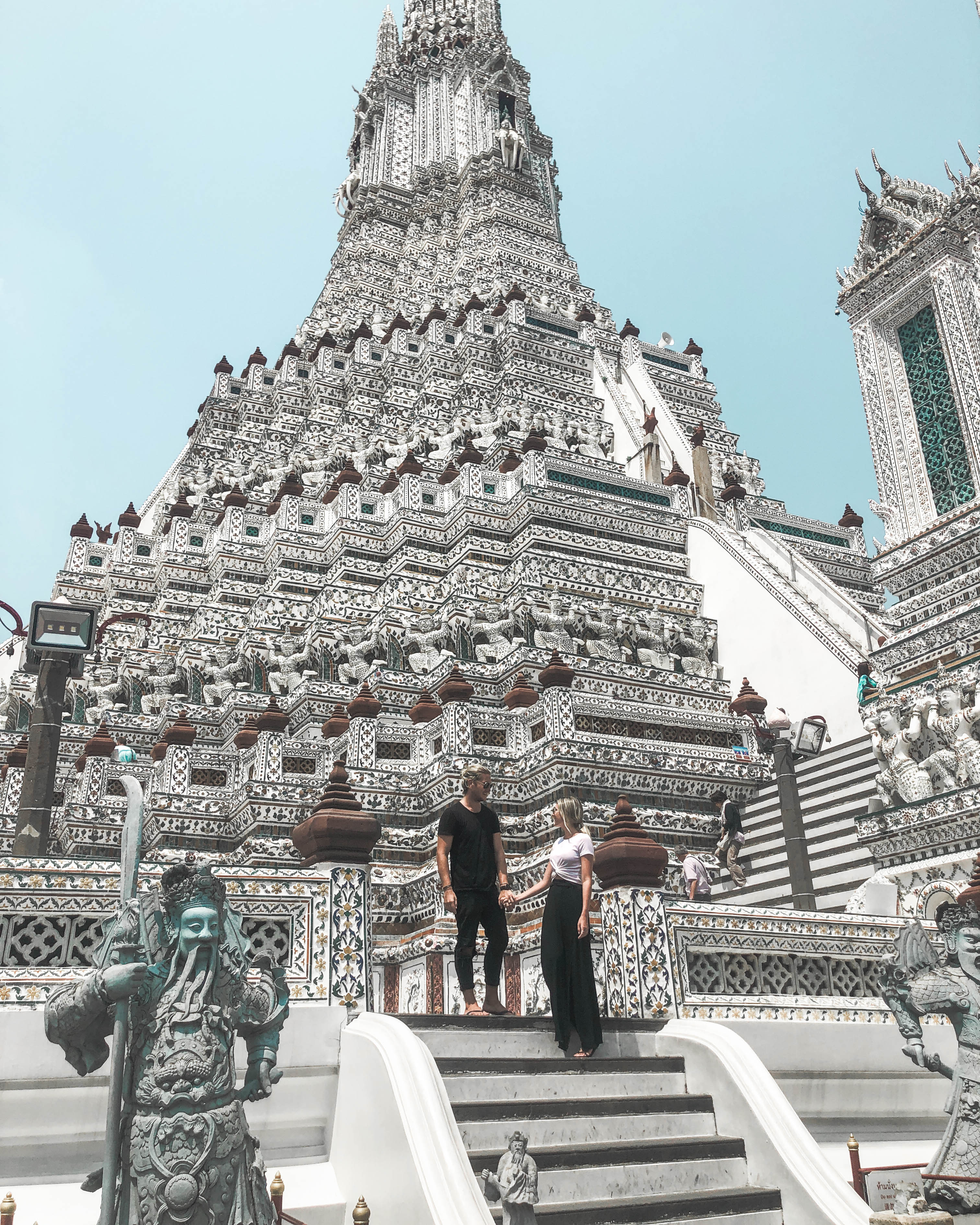 A Bangkok Travel Guide - wat arun