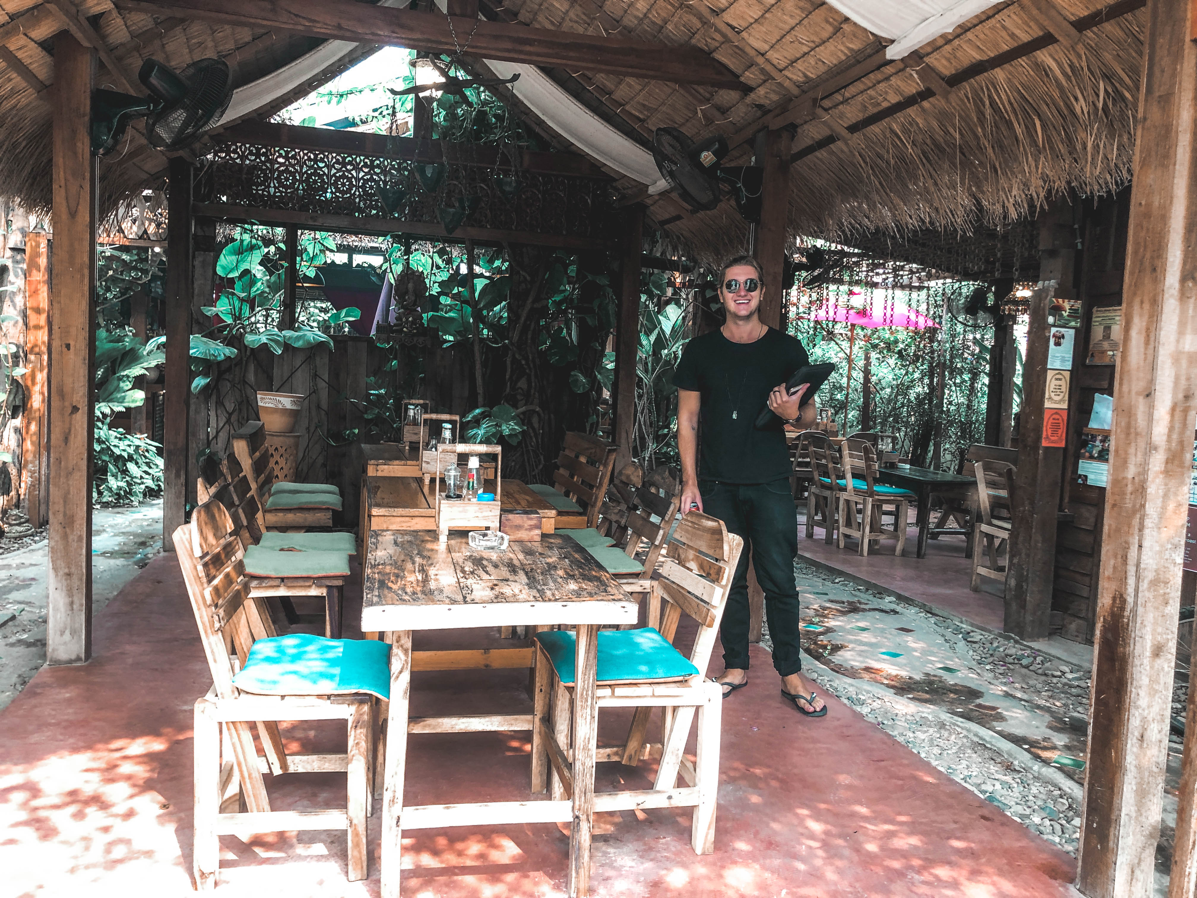 Travel Guide To Pai - Om Breakfast Bar George