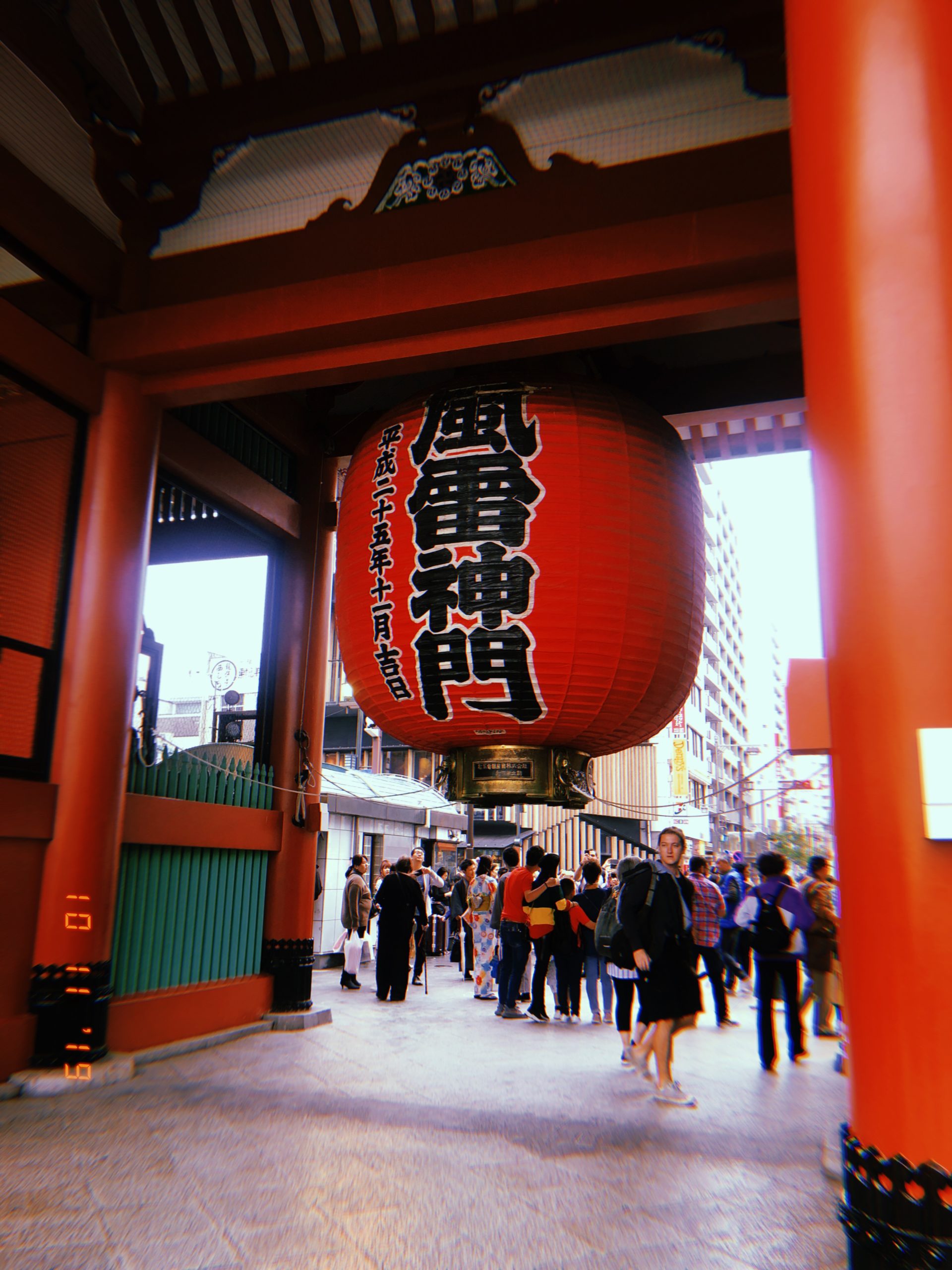 A Travel Guide To Tokyo - senso-ji temple